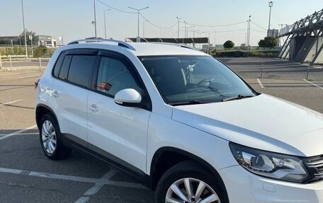 Volkswagen Tiguan I, 2016 год, 1 850 000 рублей, 3 фотография
