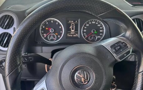 Volkswagen Tiguan I, 2016 год, 1 850 000 рублей, 8 фотография
