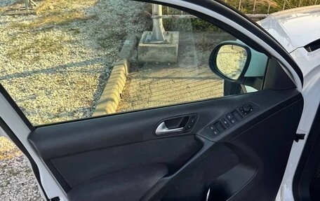 Volkswagen Tiguan I, 2016 год, 1 850 000 рублей, 6 фотография