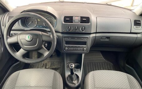 Skoda Fabia II, 2011 год, 530 000 рублей, 11 фотография