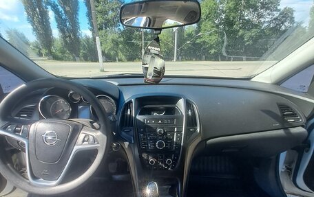 Opel Astra J, 2012 год, 460 000 рублей, 4 фотография