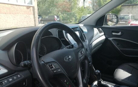 Hyundai Santa Fe III рестайлинг, 2017 год, 2 450 000 рублей, 13 фотография
