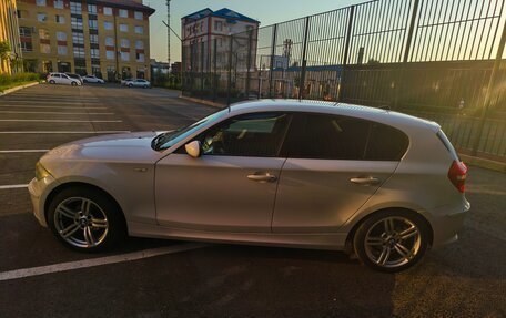 BMW 1 серия, 2009 год, 800 000 рублей, 3 фотография