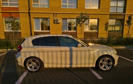 BMW 1 серия, 2009 год, 800 000 рублей, 6 фотография
