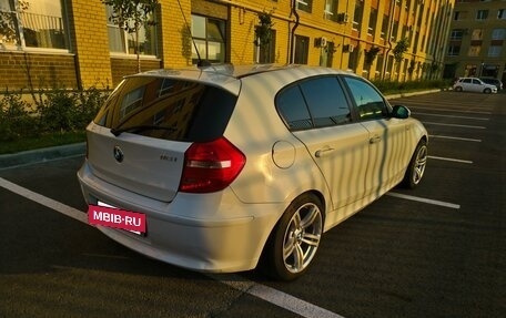 BMW 1 серия, 2009 год, 800 000 рублей, 7 фотография
