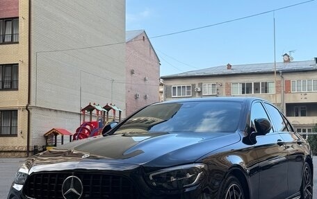 Mercedes-Benz E-Класс, 2022 год, 6 000 000 рублей, 3 фотография