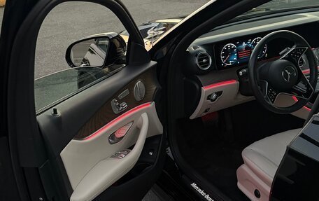 Mercedes-Benz E-Класс, 2022 год, 6 000 000 рублей, 11 фотография