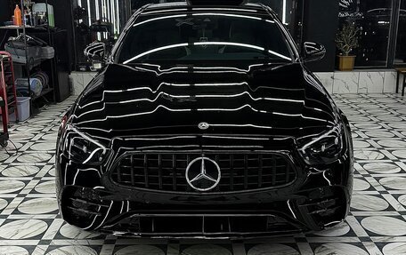 Mercedes-Benz E-Класс, 2022 год, 6 000 000 рублей, 8 фотография