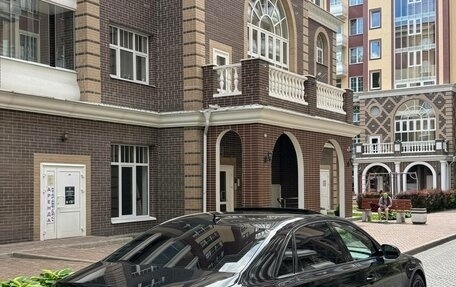 Audi A8, 2011 год, 1 350 000 рублей, 2 фотография