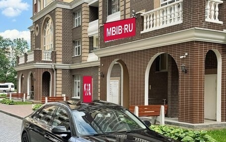 Audi A8, 2011 год, 1 350 000 рублей, 7 фотография