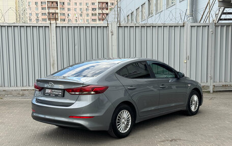 Hyundai Elantra VI рестайлинг, 2016 год, 1 175 000 рублей, 5 фотография