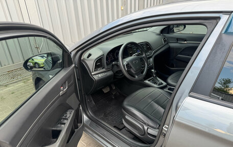 Hyundai Elantra VI рестайлинг, 2016 год, 1 175 000 рублей, 13 фотография