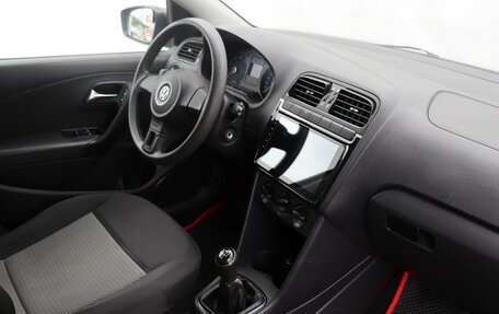 Volkswagen Polo VI (EU Market), 2013 год, 675 000 рублей, 10 фотография