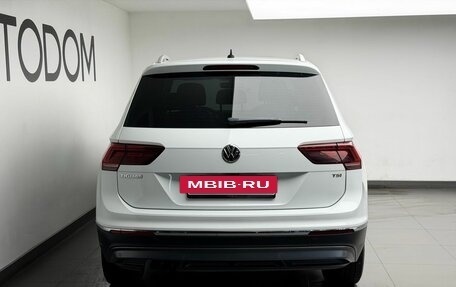 Volkswagen Tiguan II, 2017 год, 1 924 000 рублей, 3 фотография