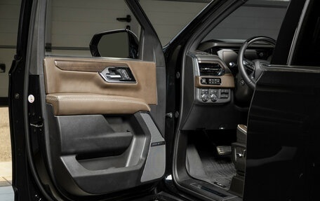 GMC Yukon IV, 2024 год, 24 000 000 рублей, 14 фотография