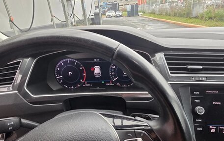 Volkswagen Tiguan II, 2018 год, 2 400 000 рублей, 7 фотография