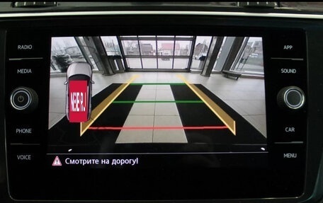 Volkswagen Tiguan II, 2018 год, 2 400 000 рублей, 10 фотография