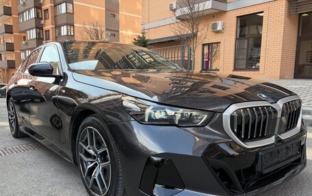 BMW 5 серия, 2024 год, 7 120 000 рублей, 2 фотография