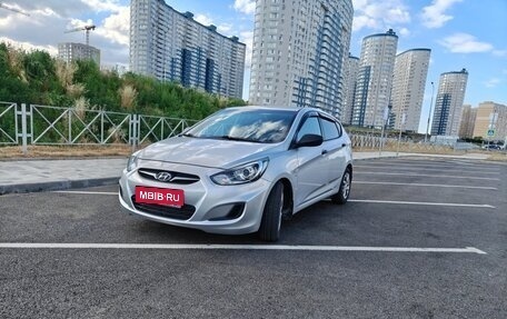 Hyundai Solaris II рестайлинг, 2013 год, 750 000 рублей, 6 фотография