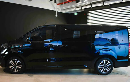 Peugeot Traveller I, 2025 год, 4 500 000 рублей, 3 фотография