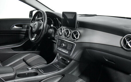 Mercedes-Benz GLA, 2018 год, 2 220 000 рублей, 13 фотография