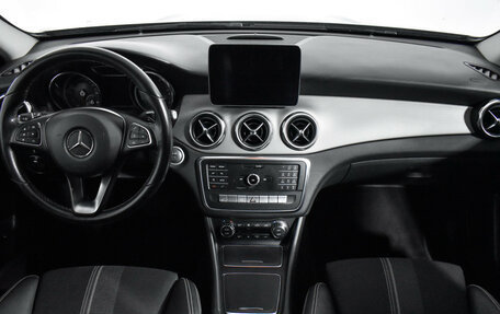 Mercedes-Benz GLA, 2018 год, 2 220 000 рублей, 14 фотография