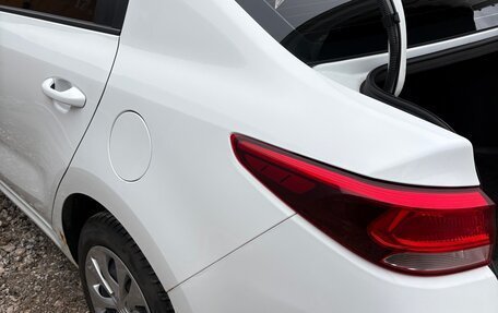 KIA Rio IV, 2018 год, 1 100 000 рублей, 8 фотография