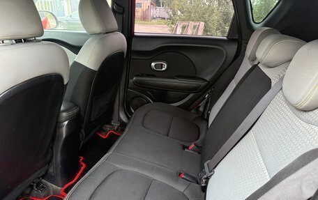 KIA Soul II рестайлинг, 2014 год, 880 000 рублей, 29 фотография