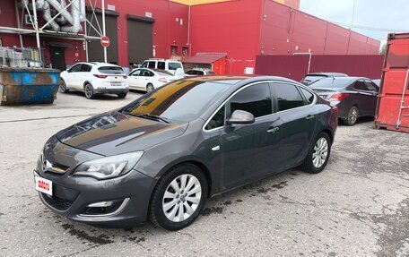 Opel Astra J, 2013 год, 529 000 рублей, 2 фотография