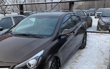 Hyundai Solaris II рестайлинг, 2015 год, 1 100 000 рублей, 4 фотография