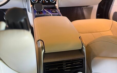 Land Rover Range Rover IV рестайлинг, 2022 год, 19 300 000 рублей, 11 фотография