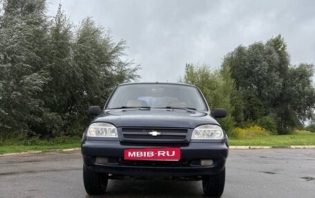 Chevrolet Niva I рестайлинг, 2005 год, 195 000 рублей, 2 фотография