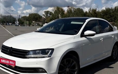 Volkswagen Jetta VI, 2015 год, 990 000 рублей, 6 фотография