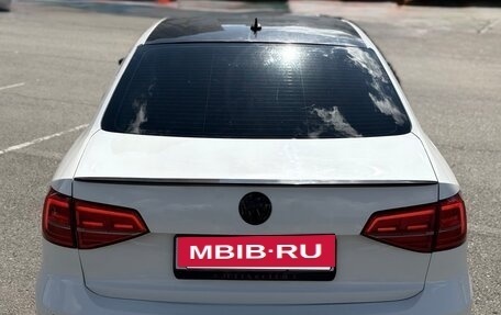 Volkswagen Jetta VI, 2015 год, 990 000 рублей, 13 фотография