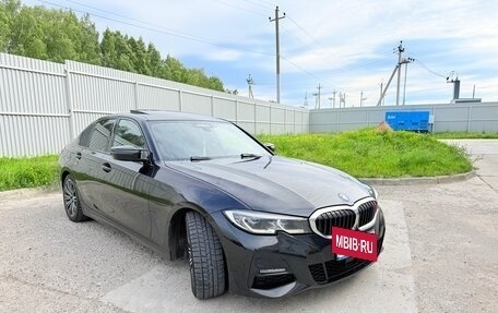 BMW 3 серия, 2020 год, 3 300 000 рублей, 3 фотография