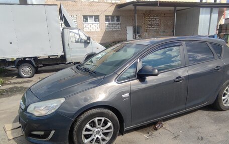 Opel Astra J, 2013 год, 770 000 рублей, 1 фотография
