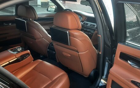 BMW 7 серия, 2014 год, 1 900 000 рублей, 4 фотография