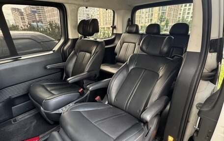 Hyundai Staria, 2021 год, 4 450 000 рублей, 7 фотография
