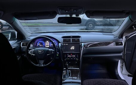 Toyota Camry, 2017 год, 1 850 000 рублей, 9 фотография