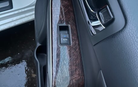 Toyota Camry, 2017 год, 1 850 000 рублей, 8 фотография