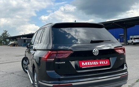 Volkswagen Tiguan II, 2018 год, 2 680 000 рублей, 7 фотография
