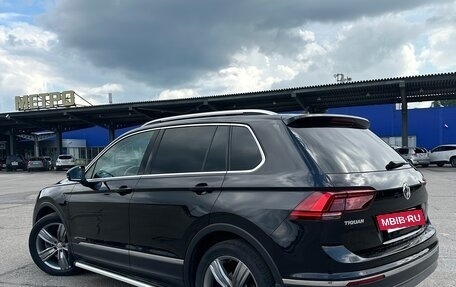 Volkswagen Tiguan II, 2018 год, 2 680 000 рублей, 5 фотография