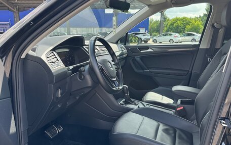 Volkswagen Tiguan II, 2018 год, 2 680 000 рублей, 14 фотография