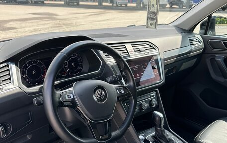 Volkswagen Tiguan II, 2018 год, 2 680 000 рублей, 15 фотография