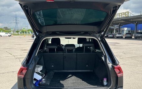 Volkswagen Tiguan II, 2018 год, 2 680 000 рублей, 24 фотография