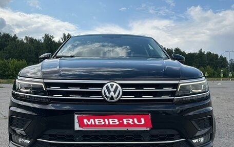 Volkswagen Tiguan II, 2018 год, 2 680 000 рублей, 13 фотография