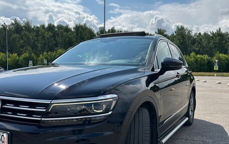 Volkswagen Tiguan II, 2018 год, 2 680 000 рублей, 39 фотография