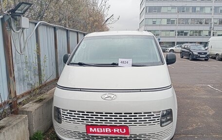 Hyundai Staria, 2022 год, 3 500 000 рублей, 1 фотография