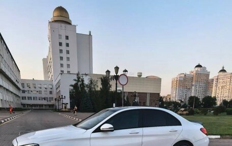 Mercedes-Benz C-Класс, 2018 год, 1 650 000 рублей, 3 фотография