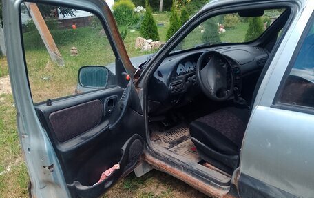 Chevrolet Niva I рестайлинг, 2006 год, 80 000 рублей, 3 фотография
